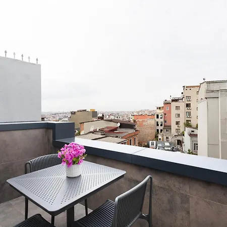 The One Taksim Suits